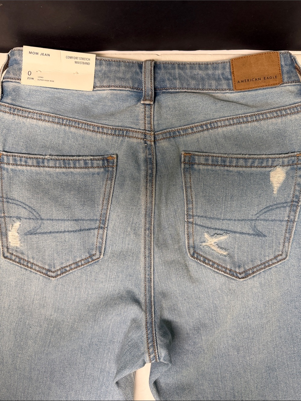 American Eagle Light Blue Distressed Mom Jeans Size 0 Long/ 25 W - Picture 7 of 14